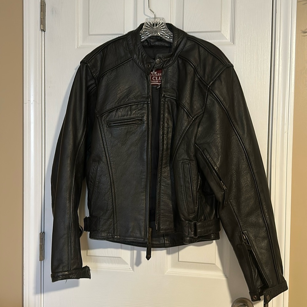 Leather Club Mens Jacket, genuine, black leather motorcycle Thinsulate, Size S.